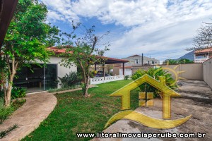 Casa para  no bairro Stella Maris, em Peruíbe / São Paulo.