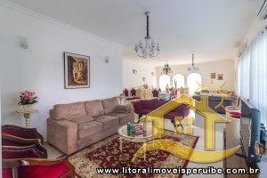Casa para venda no bairro 38, em Peruíbe / SP.