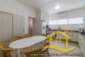 Casa para venda no bairro 38, em Peruíbe / SP.
