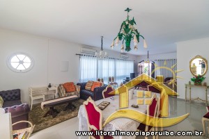 Casa para venda no bairro 38, em Peruíbe / SP.