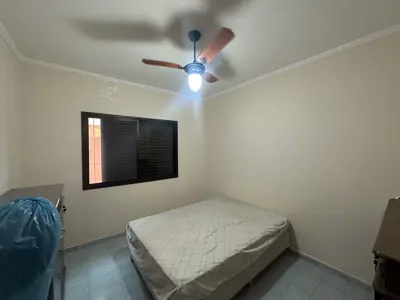 Casa - Sobrado com 3 dormitórios (sendo 1 suite(s)) a 0,00 metros praia.