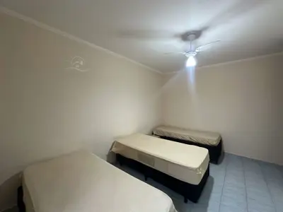 Casa - Sobrado com 3 dormitórios (sendo 1 suite(s)) a 0,00 metros praia.