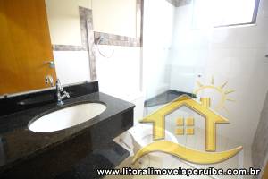 Apartamento - Térreo com 2 quartos (sendo 2 suite(s)) a 700,00 metros praia.