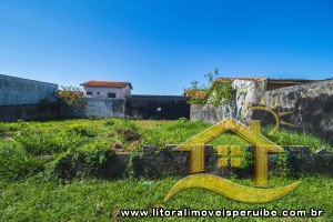 Terreno - Amplo com 0 dormitórios (sendo 0 suite(s)) a 0,00 metros praia.