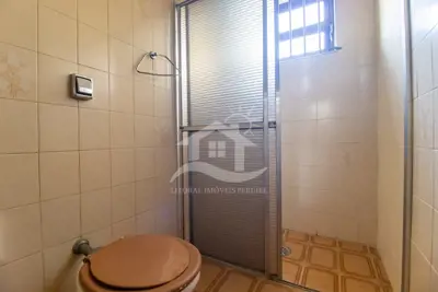 Casa - Térrea com 0 dormitórios (sendo 0 suite(s)) a 0,00 metros praia.