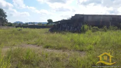 Casa para  no bairro Aldeia da Juréia, em Peruíbe / .