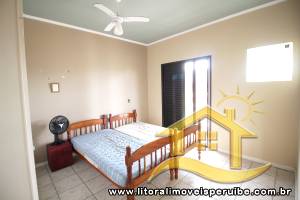 Casa - Sobrado com 6 dormitórios (sendo 3 suite(s)) a 90,00 metros praia.