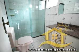 Casa - Sobrado com 6 dormitórios (sendo 3 suite(s)) a 90,00 metros praia.