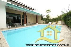 Casa - Sobrado com 6 dormitórios (sendo 3 suite(s)) a 90,00 metros praia.