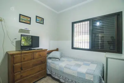 Casa para venda no bairro 21, em Peruíbe / SP.