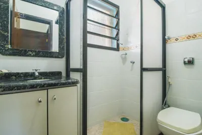 Casa para venda no bairro 21, em Peruíbe / SP.
