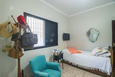 Casa para venda no bairro 21, em Peruíbe / SP.