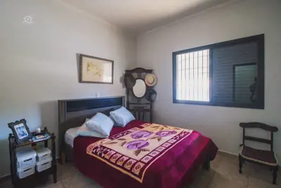 Casa para venda no bairro 21, em Peruíbe / SP.