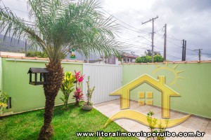 Casa - Térrea com 2 dormitórios (sendo 1 suite(s)) a 0,00 metros praia.