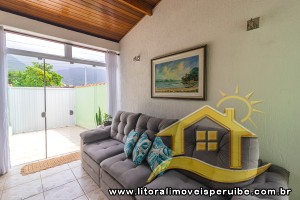Casa - Térrea com 2 dormitórios (sendo 1 suite(s)) a 0,00 metros praia.