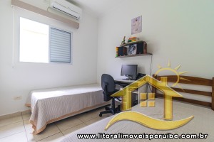 Casa - Térrea com 2 dormitórios (sendo 1 suite(s)) a 0,00 metros praia.