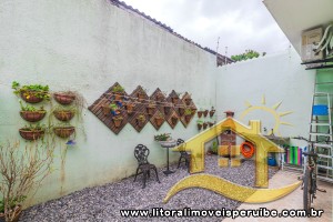 Casa - Térrea com 2 dormitórios (sendo 1 suite(s)) a 0,00 metros praia.