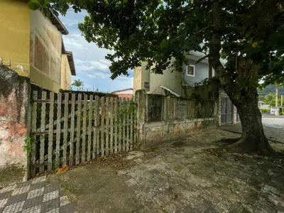 Terreno - Murado com  dormitórios  a 550,00 metros praia.