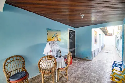 Casa - Térrea com 2 dormitórios (sendo 1 suite(s)) a 1700,00 metros praia.