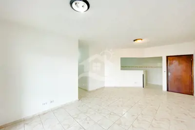 Apartamento - Amplo com 3 dormitórios (sendo 1 suite(s)) a 800,00 metros praia.