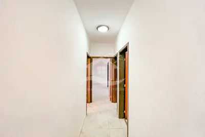 Apartamento - Amplo com 3 dormitórios (sendo 1 suite(s)) a 800,00 metros praia.