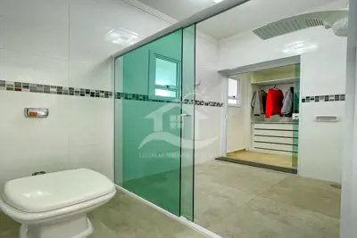 Casa - Sobrado Novo com 3 quartos (sendo 1 suite(s)) a 1500,00 metros praia.