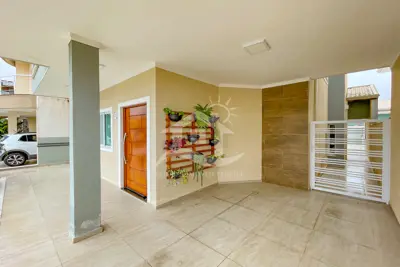 Casa - Sobrado Novo com 3 quartos (sendo 1 suite(s)) a 1500,00 metros praia.
