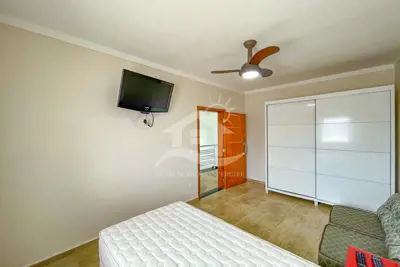 Casa - Sobrado Novo com 3 quartos (sendo 1 suite(s)) a 1500,00 metros praia.