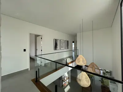 Casa - Sobrado Novo com 3 dormitórios (sendo 3 suite(s)) a 1200,00 metros praia.