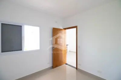 Apartamento - Kitnet com 1 dormitórios (sendo 0 suite(s)) a 800,00 metros praia.