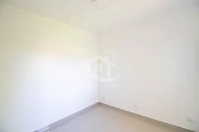 Apartamento - Kitnet com 1 dormitórios (sendo 0 suite(s)) a 800,00 metros praia.
