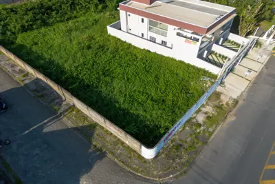 Terreno - Murado com  dormitórios  a 1000,00 metros praia.