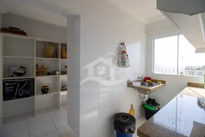 Apartamento - Amplo com 3 dormitórios (sendo 1 suite(s)) a 600,00 metros praia.