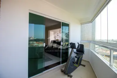 Apartamento - Amplo com 3 dormitórios (sendo 1 suite(s)) a 600,00 metros praia.