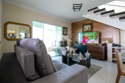 Apartamento - Amplo com 3 dormitórios (sendo 1 suite(s)) a 600,00 metros praia.