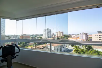 Apartamento - Amplo com 3 dormitórios (sendo 1 suite(s)) a 600,00 metros praia.