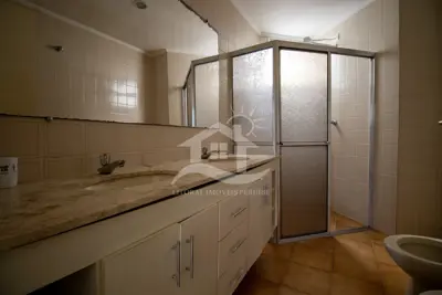 Apartamento - Amplo com 3 quartos (sendo 1 suite(s)) a 250,00 metros praia.
