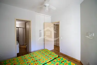 Apartamento - Amplo com 3 quartos (sendo 1 suite(s)) a 250,00 metros praia.