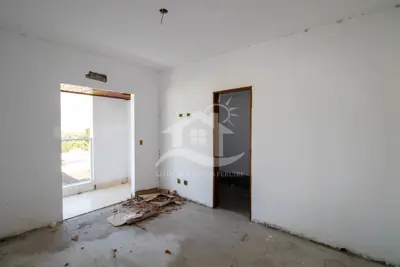 Apartamento - Amplo com 3 dormitórios (sendo 2 suite(s)) a 750,00 metros praia.
