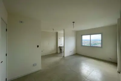 Apartamento - Amplo com 2 dormitórios (sendo 1 suite(s)) a 1100,00 metros praia.