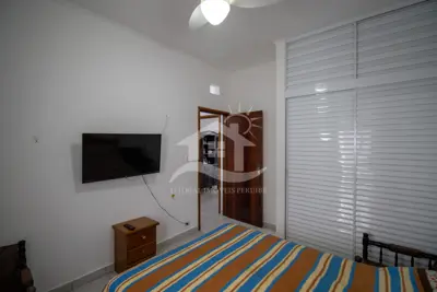 Casa - Térrea com Edícula com 5 quartos (sendo 1 suite(s)) a 0,00 metros praia.