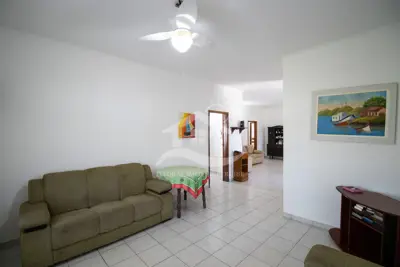 Casa - Térrea com Edícula com 5 quartos (sendo 1 suite(s)) a 0,00 metros praia.