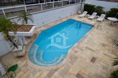 Casa - Mezanino com 4 dormitórios (sendo 4 suite(s)) a 700 metros praia.