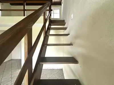 Kitnet - Ampla com 1 quartos (sendo 0 suite(s)) a 8,00 metros praia.