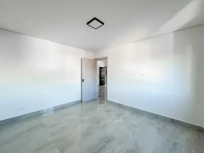 Apartamento - Alto com 2 quartos  a 600,00 metros praia.