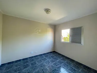 Apartamento - Alto com 2 dormitórios (sendo 0 suite(s)) a 400,00 metros praia.