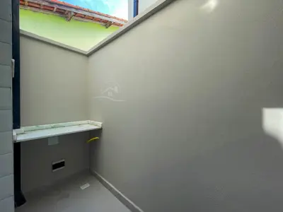 Apartamento - Loft com 1 dormitórios (sendo 1 suite(s)) a 600,00 metros praia.