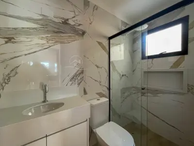 Apartamento - Loft com 1 dormitórios (sendo 1 suite(s)) a 600,00 metros praia.