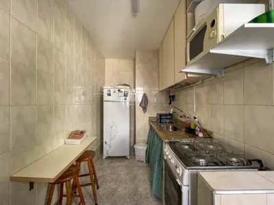 Apartamento - Amplo com 2 dormitórios (sendo 0 suite(s)) a 400 metros praia.