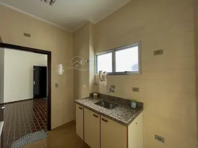 Apartamento - Amplo com 3 dormitórios (sendo 1 suite(s)) a 1,50 metros praia.